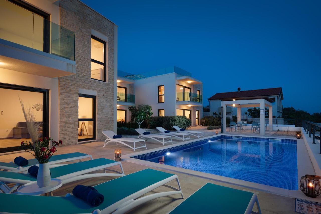 Sun Resort Apartments Zecevo Ngoại thất bức ảnh
