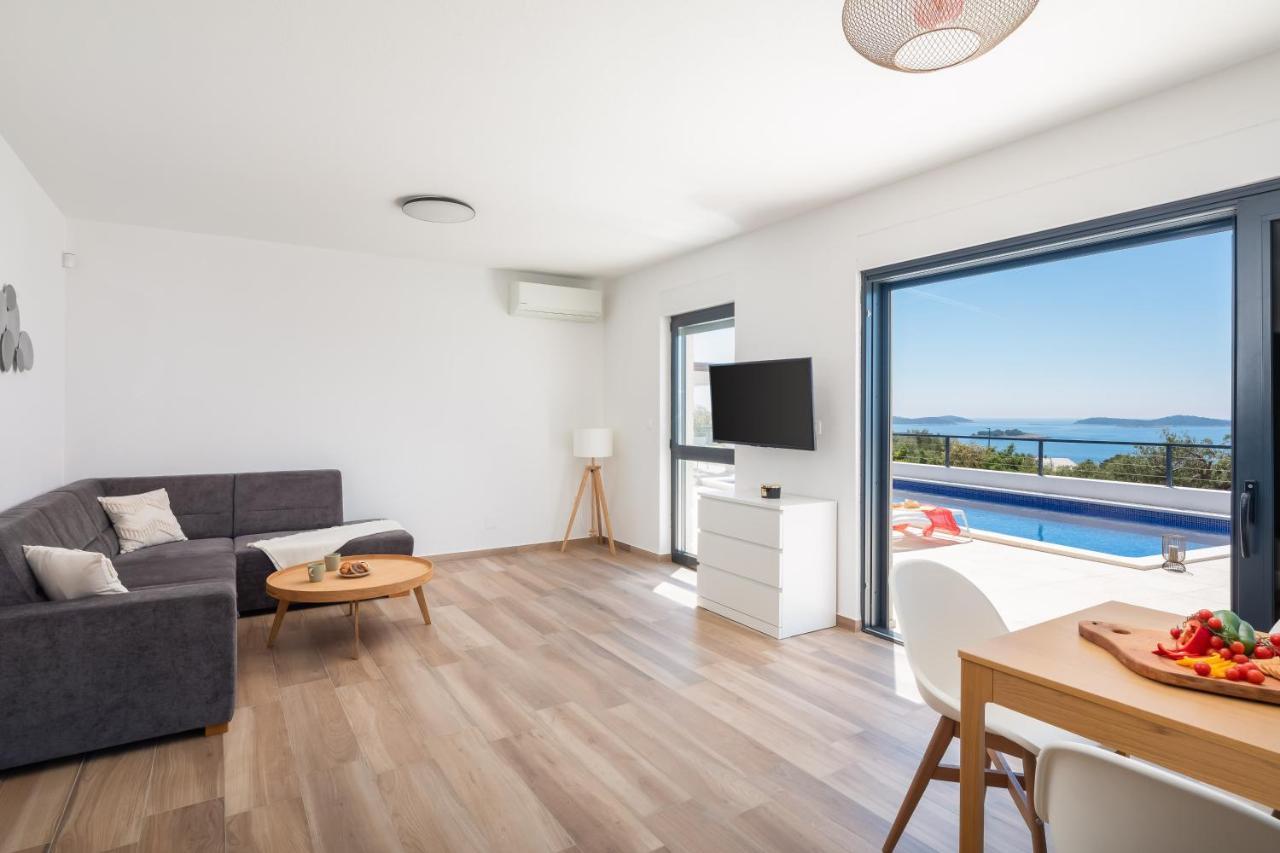 Sun Resort Apartments Zecevo Ngoại thất bức ảnh